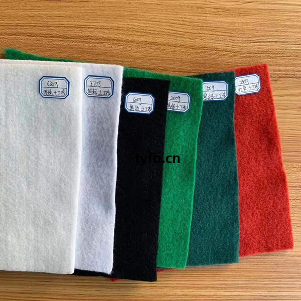 澳大(da)利(li)亞高速公路(lu)建設項目采(cai)用長絲土工(gong)布(bu)